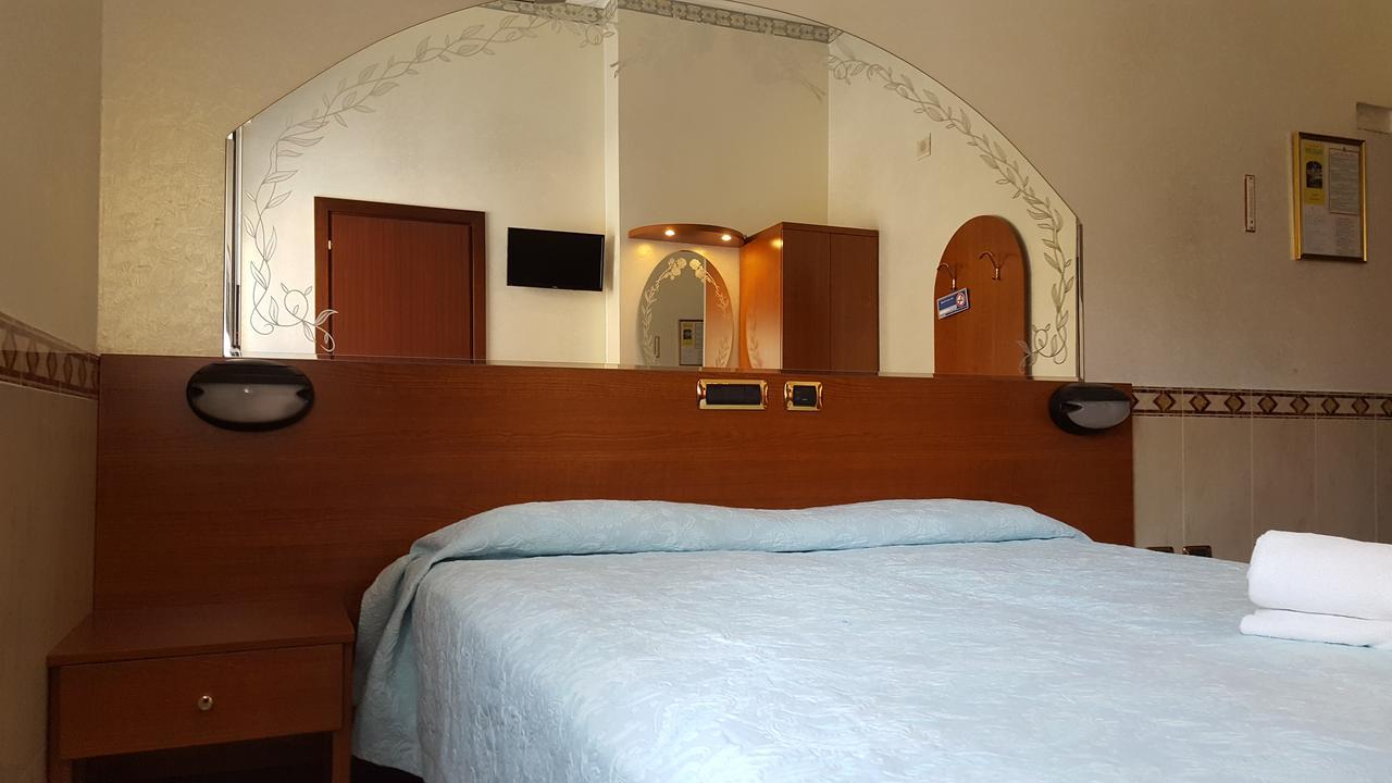 Motel Villaggio Imola Dış mekan fotoğraf