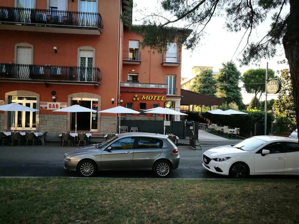 Motel Villaggio Imola Dış mekan fotoğraf